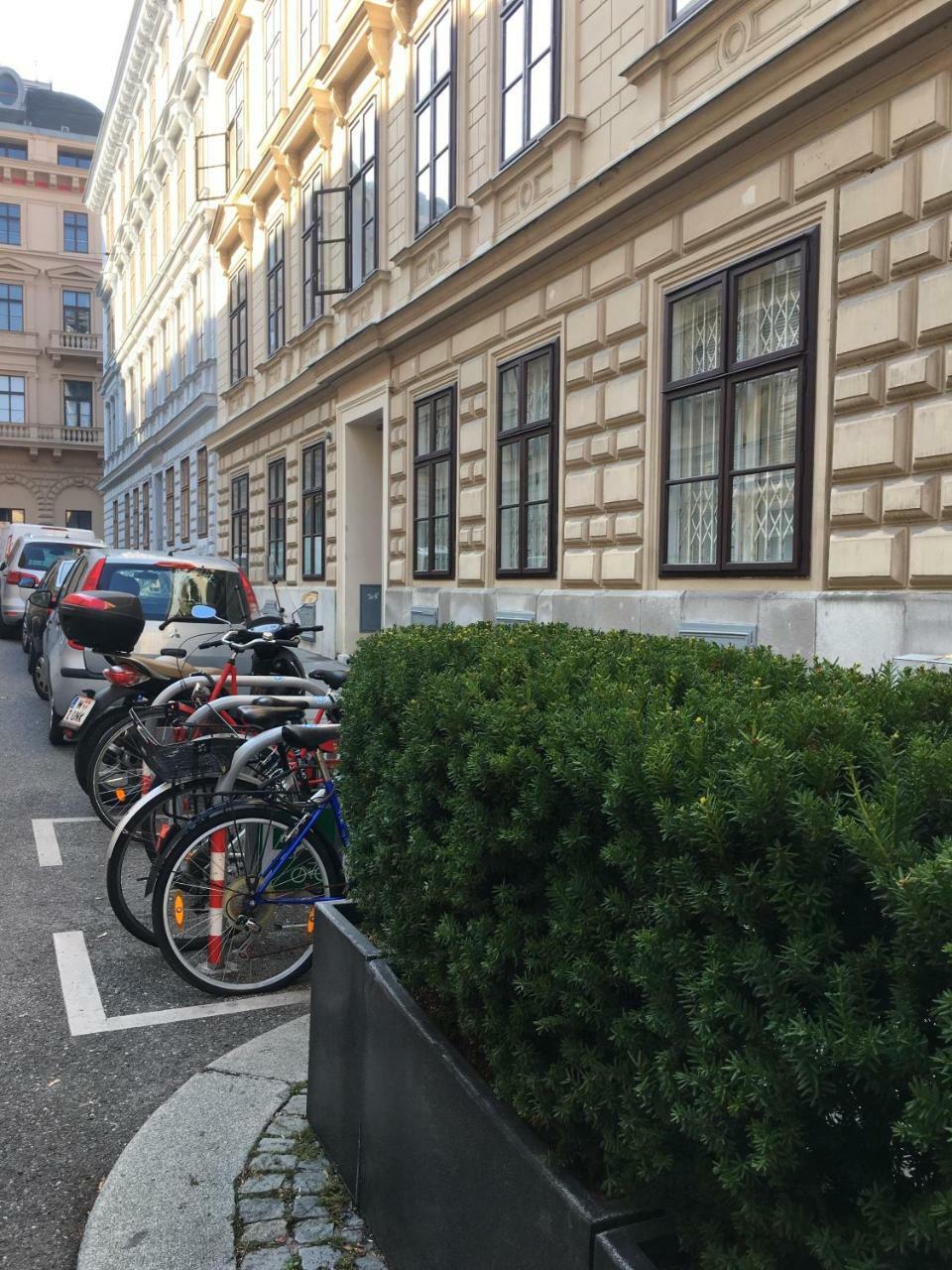 Heart Of Vienna Harmoniegasse Apartment Luaran gambar