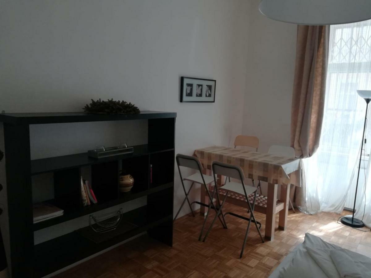 Heart Of Vienna Harmoniegasse Apartment Luaran gambar